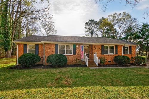 24347 Lovers Ln, Windsor, VA, 23487-5705 | Card Image