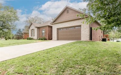 2310 Elk Pointe Boulevard, Home with 4 bedrooms, 3 bathrooms and null parking in Jeffersonville IN | Image 1