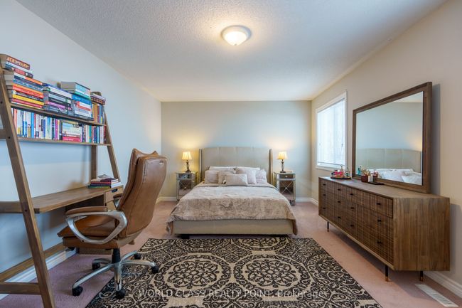 19 Partner Dr, House other with 4 bedrooms, 3 bathrooms and 2 parking in Courtice ON | Image 18