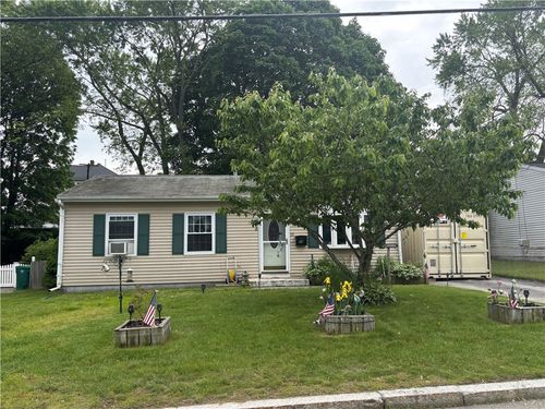 79 Rivulet St, Woonsocket, RI, 02895-1123 | Card Image