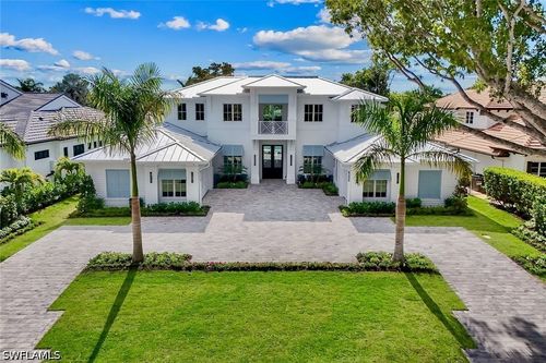 788 Riviera Dr, Naples, FL, 34103-4133 | Card Image
