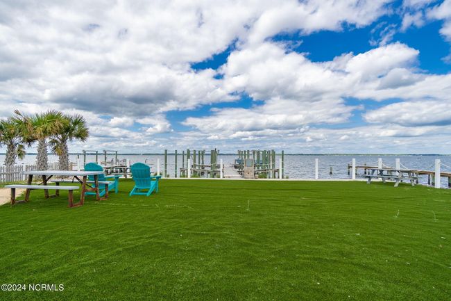 1096 Salter Path Rd, House other with 2 bedrooms, 2 bathrooms and null parking in Salter Path NC | Image 18