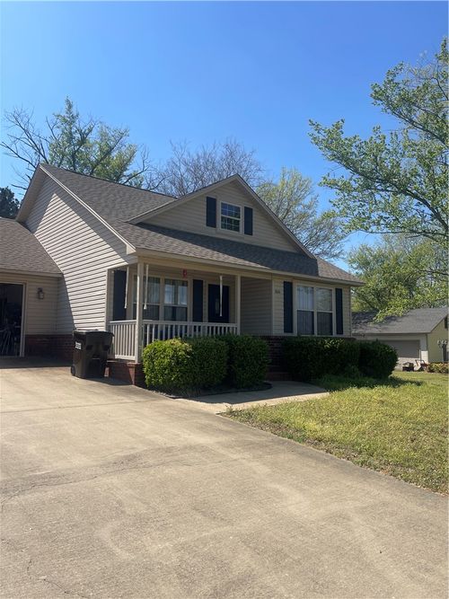 600-604 Shadow, Russellville, AR, 72802 | Card Image