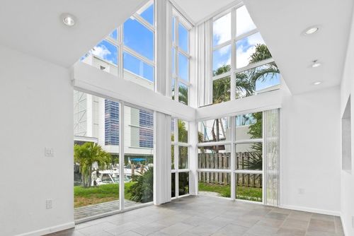 104-1490 Se 15th St, Fort Lauderdale, FL, 33316-4712 | Card Image
