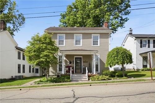 375 North St, Waynesville, OH, 45068-8422 | Card Image