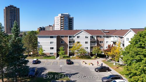 317-270 Brittany Dr, Ottawa, ON, K1K4M3 | Card Image