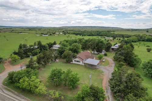 43016 State Highway 58, Carnegie, OK, 73015-7526 | Card Image