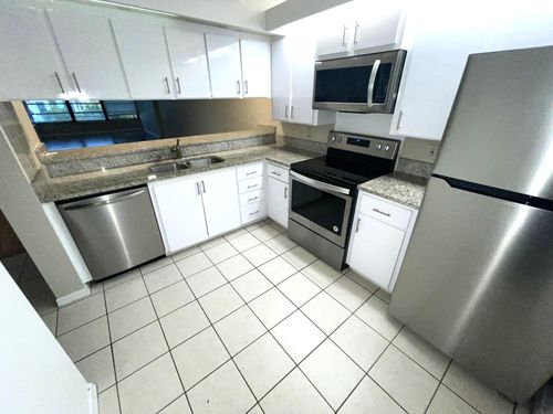 apt-205-3516 Whitehall Dr, West Palm Beach, FL, 33401-1069 | Card Image