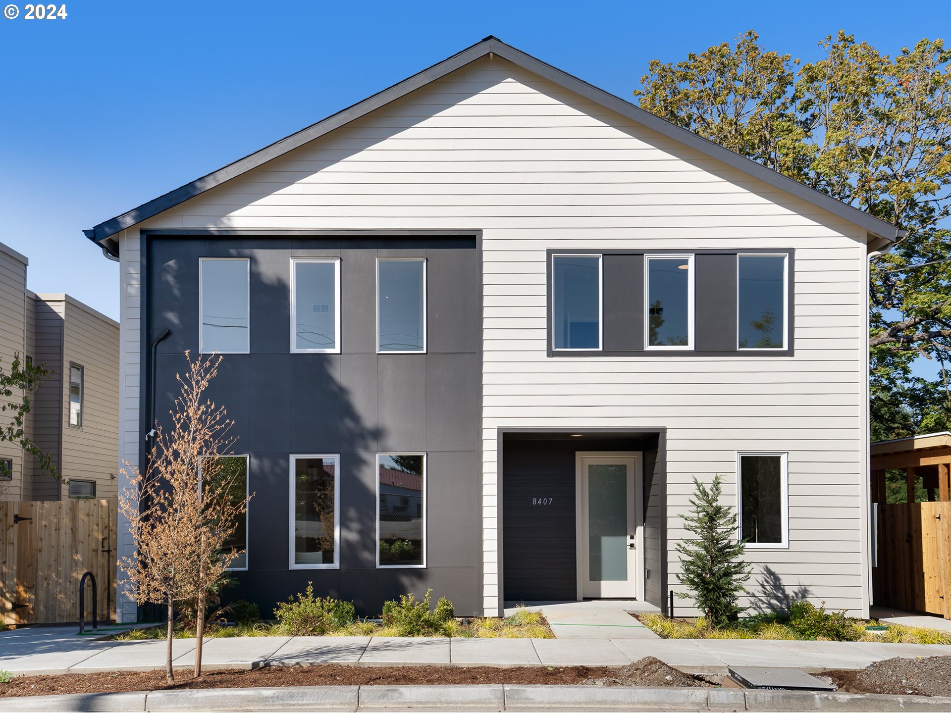 19th Ave, Portland, OR 97219
