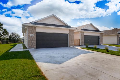 4445-4447 N Sandplum St, Wichita, KS, 67205-2073 | Card Image