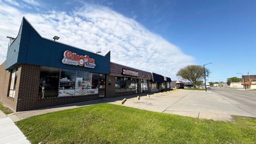 515 W 11 Mile Rd, Madison Heights, MI, 48071-3201 | Card Image