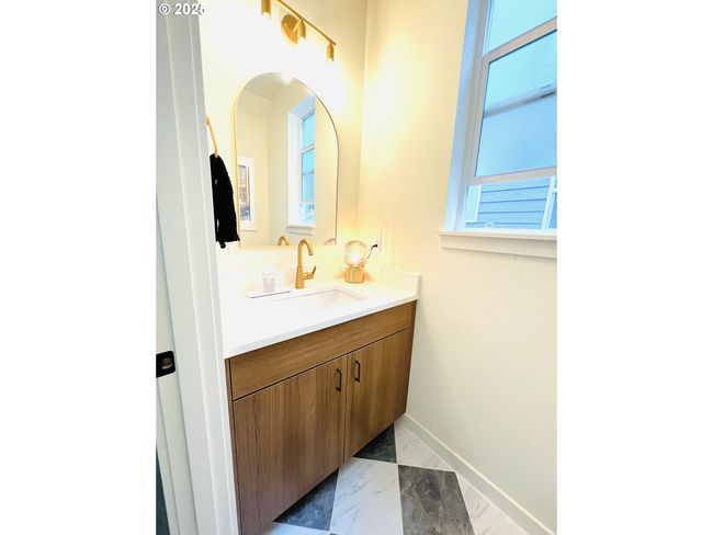 5 - 12072 Se Pine St, Condo with 2 bedrooms, 2 bathrooms and null parking in Portland OR | Image 10