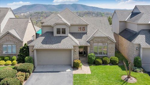 5010 Hunting Hills Cir, Roanoke, VA, 24018-8760 | Card Image