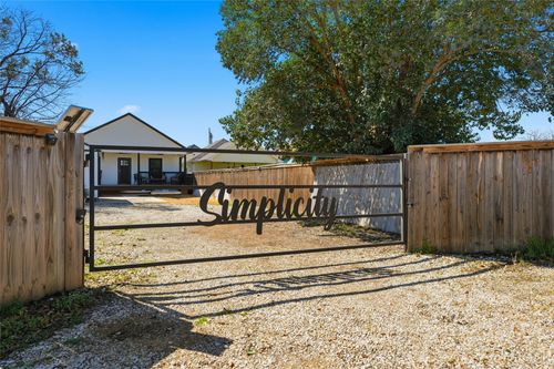 714 S 9th St, Waco, TX, 76706-1308 | Card Image