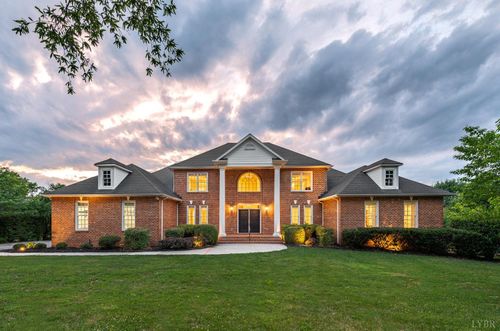 1368 Jefferson Drive West, Forest, VA, 24551 | Card Image