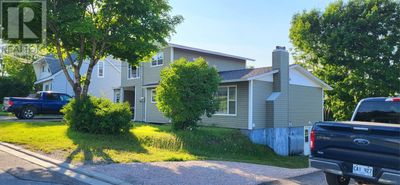 33 Petley St, Home with 3 bedrooms, 3 bathrooms and null parking in Corner Brook NL | Image 2