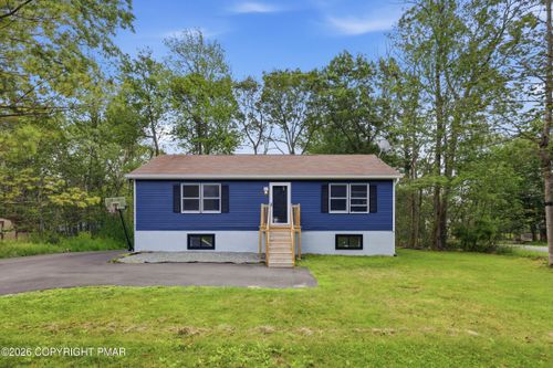 1073 Seven Nations Dr, Tobyhanna, PA, 18466-7903 | Card Image