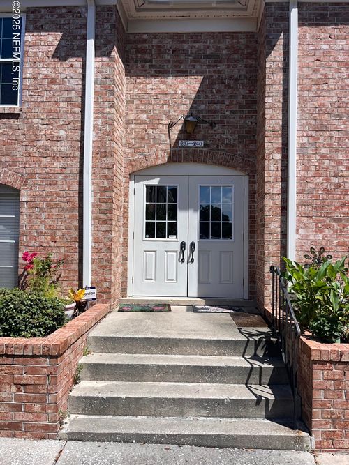 239-5201 Atlantic Blvd, Jacksonville, FL, 32207-2478 | Card Image