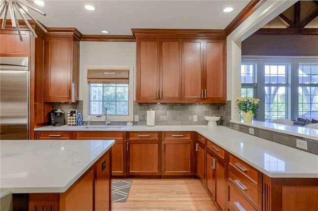 9717 Overbrook Rd, House other with 5 bedrooms, 5 bathrooms and null parking in Leawood KS | Image 8