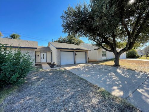 12013 Swallow Dr, Austin, TX, 78750-2118 | Card Image