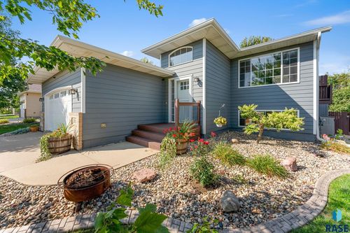 4701 S Wilson Ave, Sioux Falls, SD, 57106-7581 | Card Image