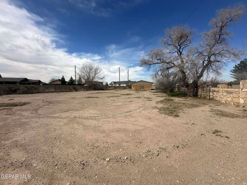 310 Place Road, Socorro, TX, 79927 | Card Image