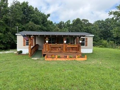 111 Jana Ln, Hohenwald, TN, 38462-2278 | Card Image