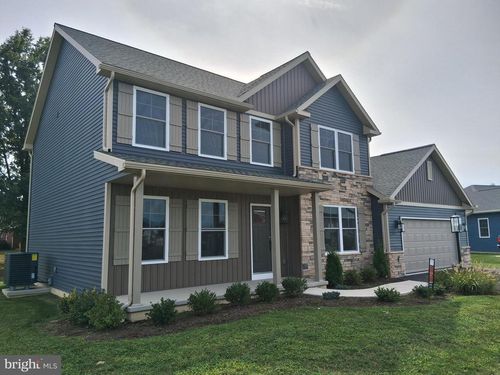 594 Augusta Dr, Selinsgrove, PA, 17870-9162 | Card Image