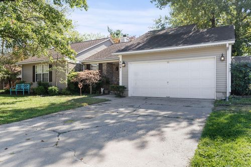 409 Tincher Dr, Versailles, KY, 40383-1905 | Card Image