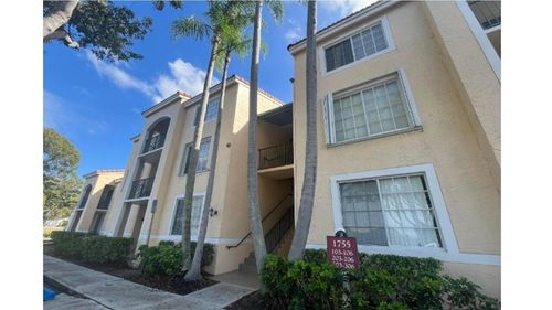 apt-304-1721 Village Blvd, West Palm Beach, FL, 33409-2009 | Card Image