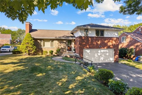505 Oxford Blvd, Pittsburgh, PA, 15243-1561 | Card Image