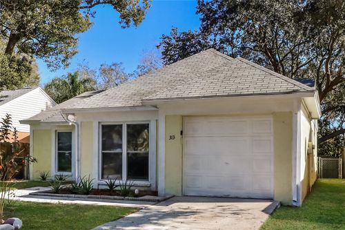 313 Regal Park Dr, VALRICO, FL, 33594-3639 | Card Image