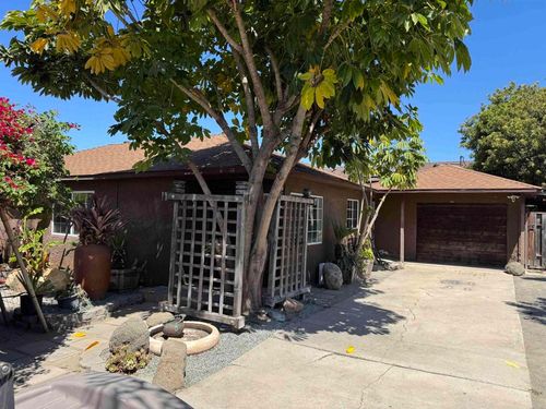 1341 E 4th St, National City, CA, 91950-2606 | Card Image
