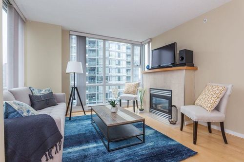 1077 Marinaside Cres, Vancouver, BC, V6Z2Z5 | Card Image