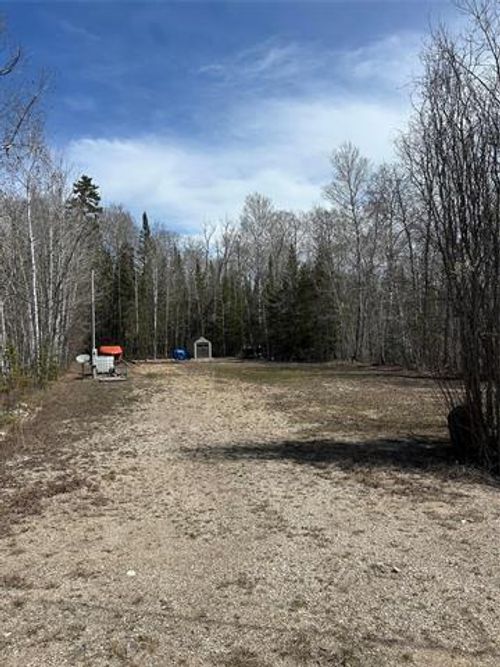 11 Samuel Hearne Cres, Home with 0 bedrooms, 0 bathrooms and null parking in Lac Du Bonnet MB | Card Image