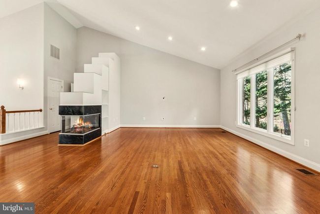 8092 Crooked Oaks Ct, House other with 3 bedrooms, 3 bathrooms and null parking in GAINESVILLE VA | Image 32
