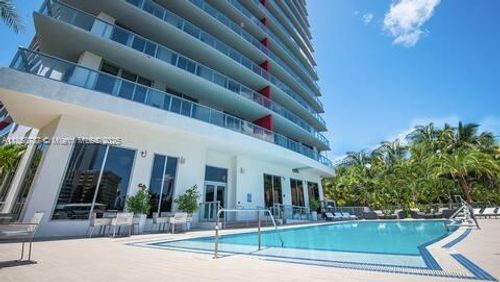 t901-2600 E Hallandale Beach Blvd, Hallandale Beach, FL, 33009-4876 | Card Image