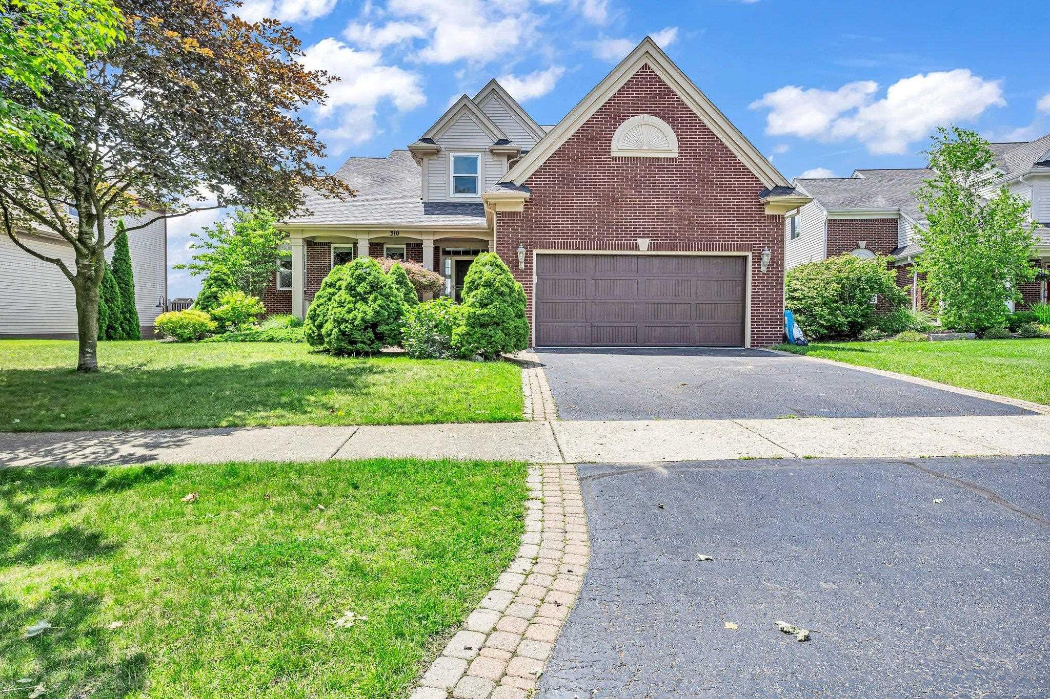 Franklin Lake Cir, Oxford, MI 48371