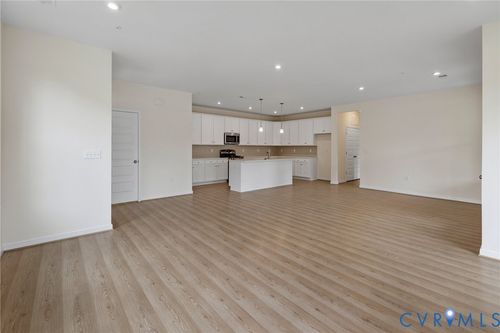 unit-105-5313 Twisting Vine Ln, Glen Allen, VA, 23059-6030 | Card Image