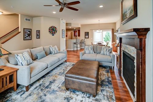 2537 New Town Dr, Sun Prairie, WI, 53590-7090 | Card Image