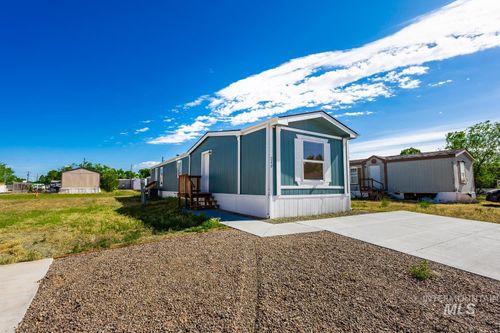 240 Colleen Dr, Mountain Home, ID, 83647-3487 | Card Image
