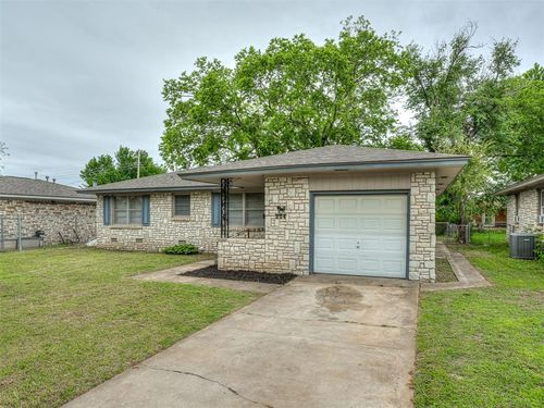 804 E Carroll Ln, Midwest City, OK, 73110-7812 | Card Image