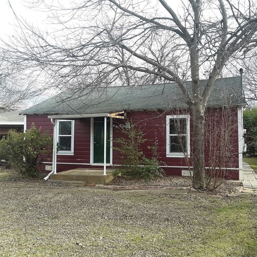 104 Boze St, Waxahachie, TX, 75165-2609 | Card Image