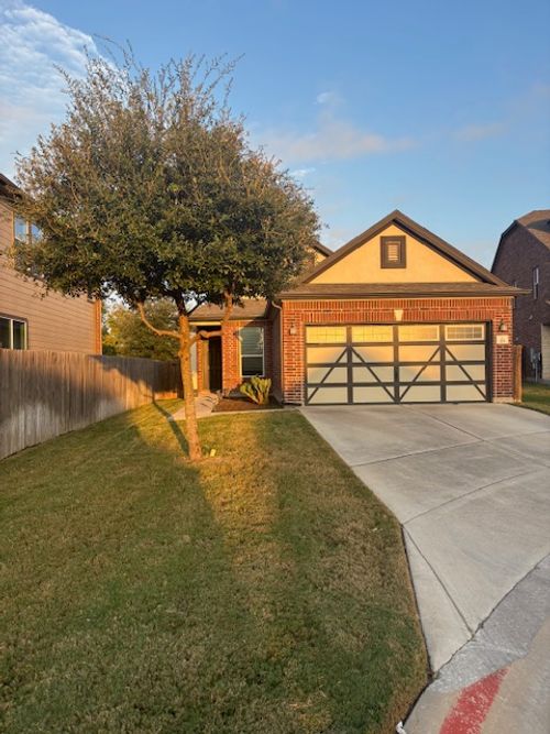 unit-23-2950 E Old Settlers Blvd, Round Rock, TX, 78665-2477 | Card Image