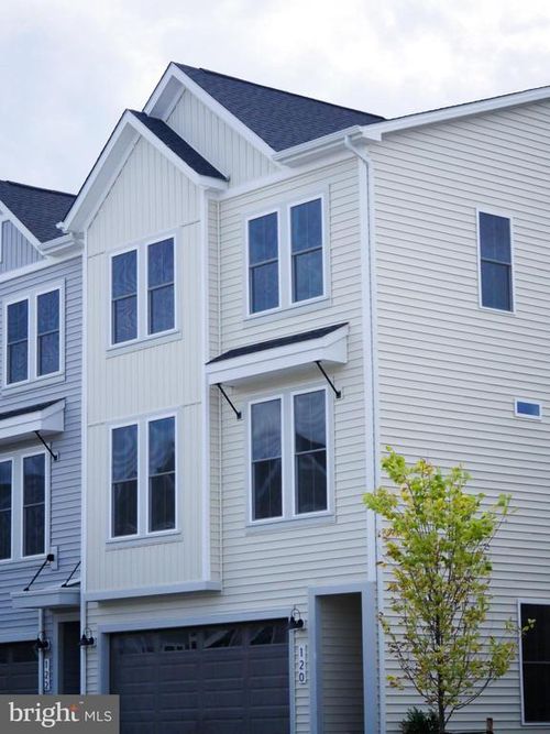 120 Galaxy Pl, STEPHENSON, VA, 22656-2154 | Card Image