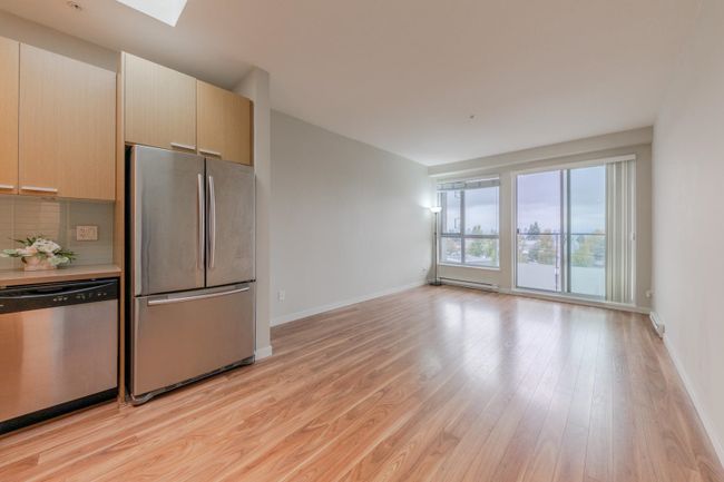 ph8 - 5388 Grimmer Street, Condo with 1 bedrooms, 1 bathrooms and 1 parking in Burnaby BC | Image 4