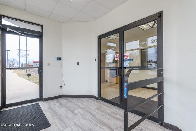 2023 Saint Marys Blvd, Home with 0 bedrooms, 4 bathrooms and 90 parking in JEFFERSON CITY MO | Image 21