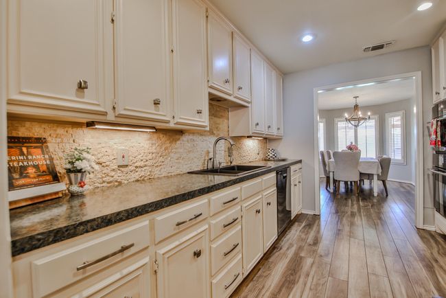 5419 87 Th St, House other with 3 bedrooms, 2 bathrooms and null parking in Lubbock TX | Image 11