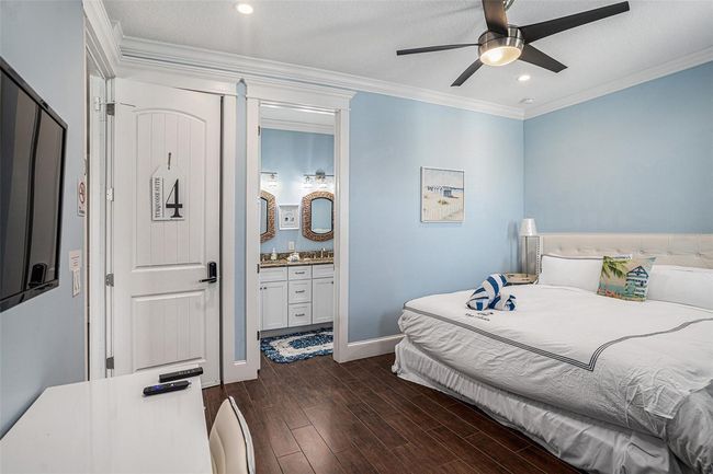 206 Church Ave, House other with 5 bedrooms, 6 bathrooms and null parking in BRADENTON BEACH FL | Image 49