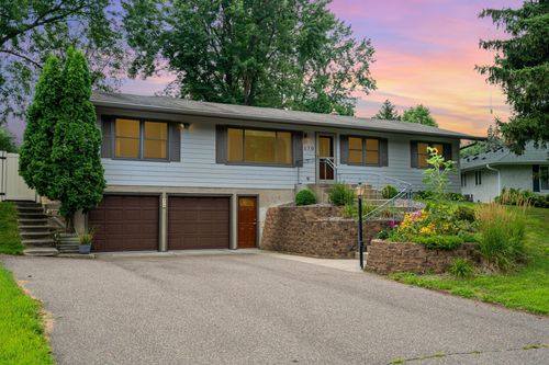 270 Demar Ave, Shoreview, MN, 55126-2353 | Card Image